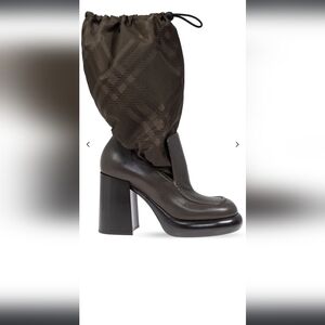 Burberry Checked Drawstring Fastened Wedge Boots